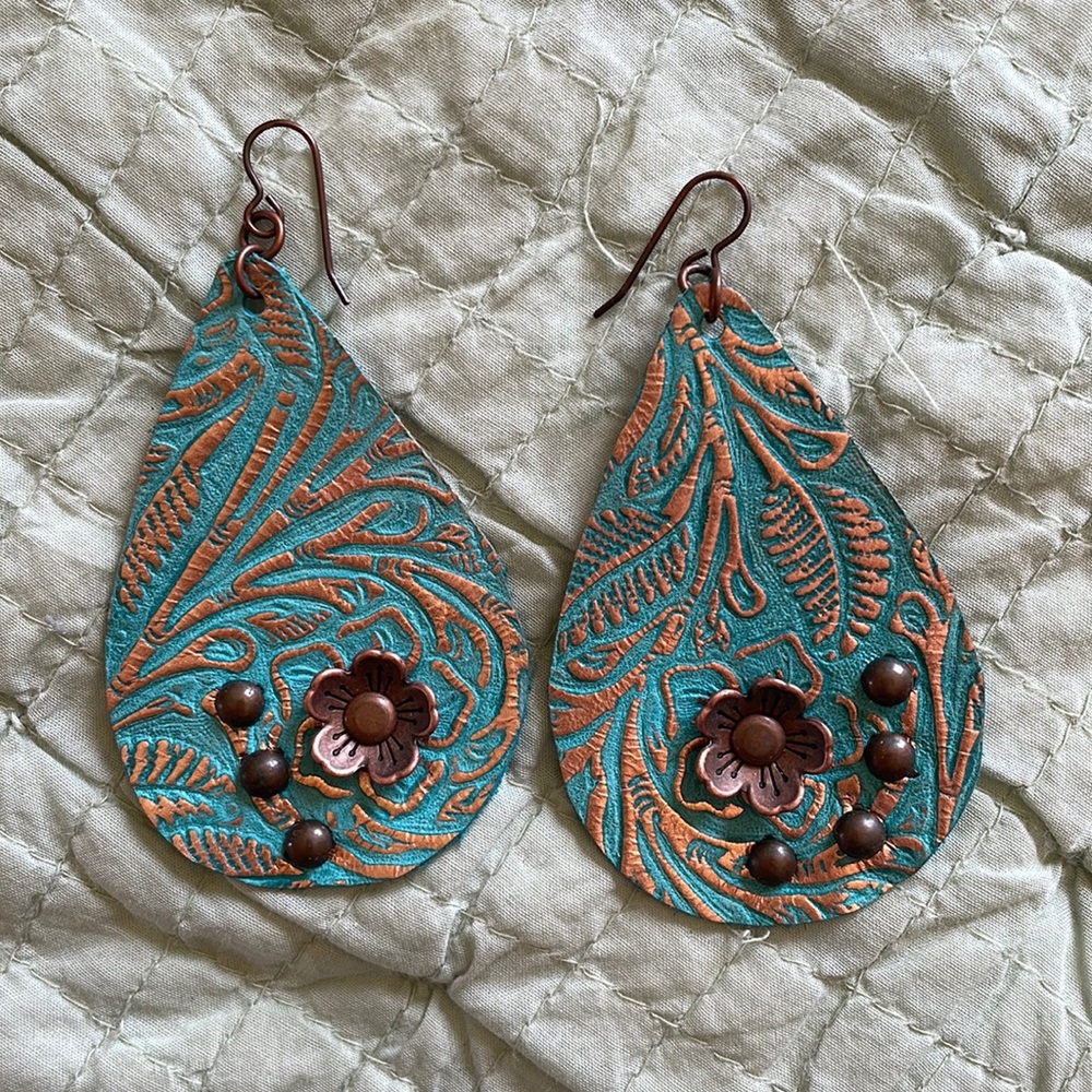 Leather earrings